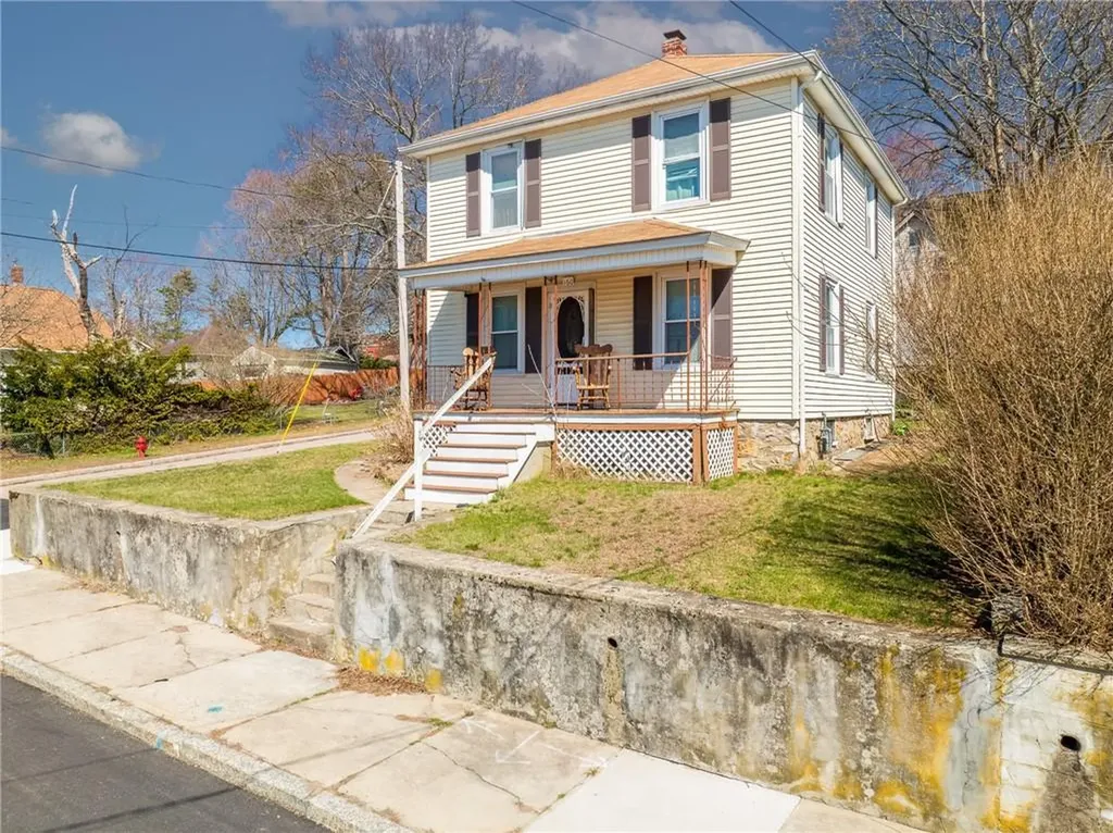 160 Division Street Woonsocket RI 02895