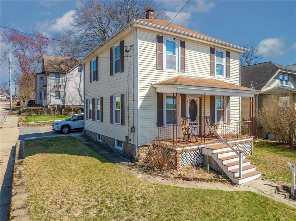 160 Division Street Woonsocket RI 02895
