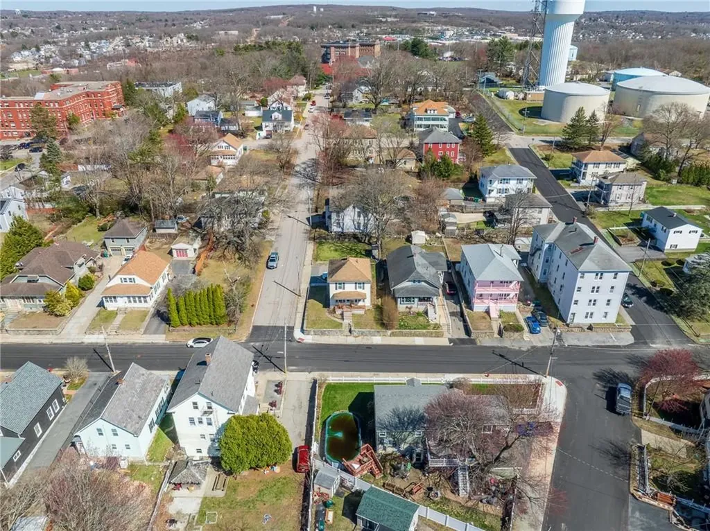 160 Division Street Woonsocket RI 02895