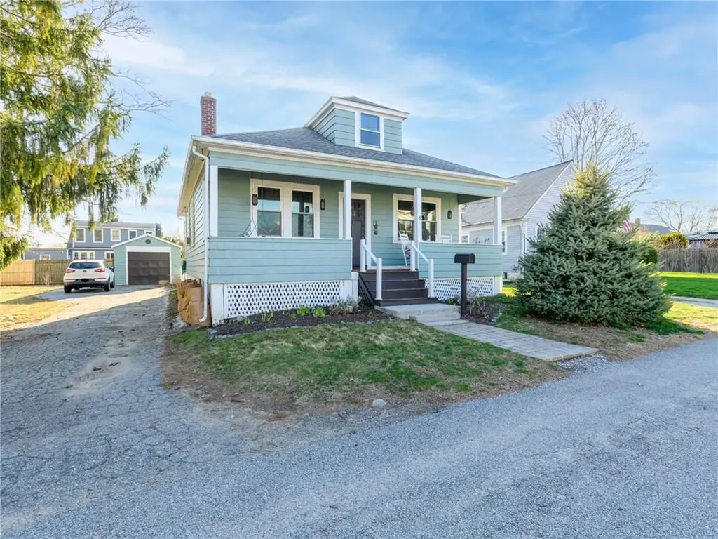 19 Bates Avenue Warwick RI 02888