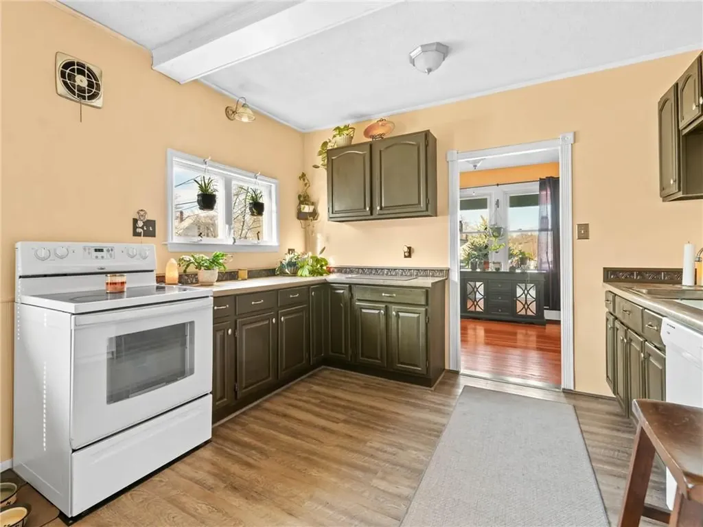 19 Bates Avenue Warwick RI 02888