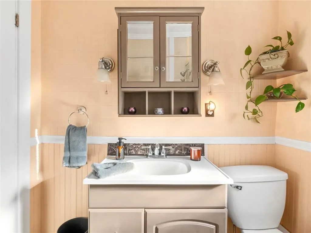 19 Bates Avenue Warwick RI 02888