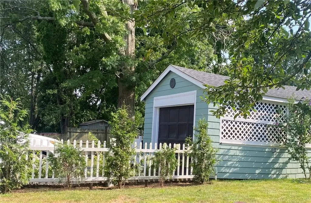 19 Bates Avenue Warwick RI 02888