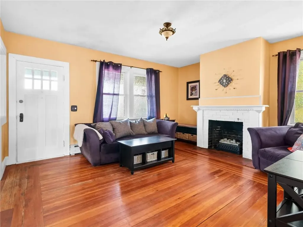 19 Bates Avenue Warwick RI 02888