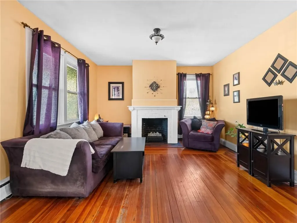 19 Bates Avenue Warwick RI 02888