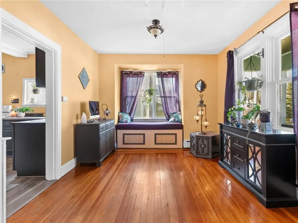 19 Bates Avenue Warwick RI 02888