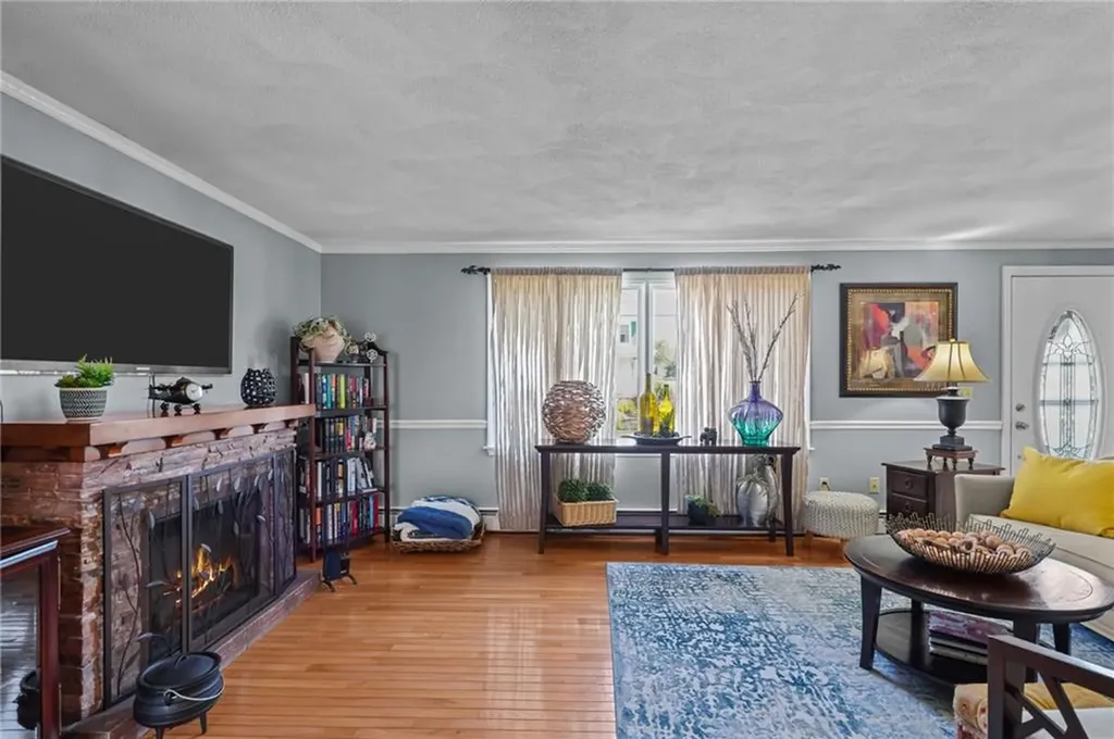 66 Chestnut Avenue Cranston RI 02910