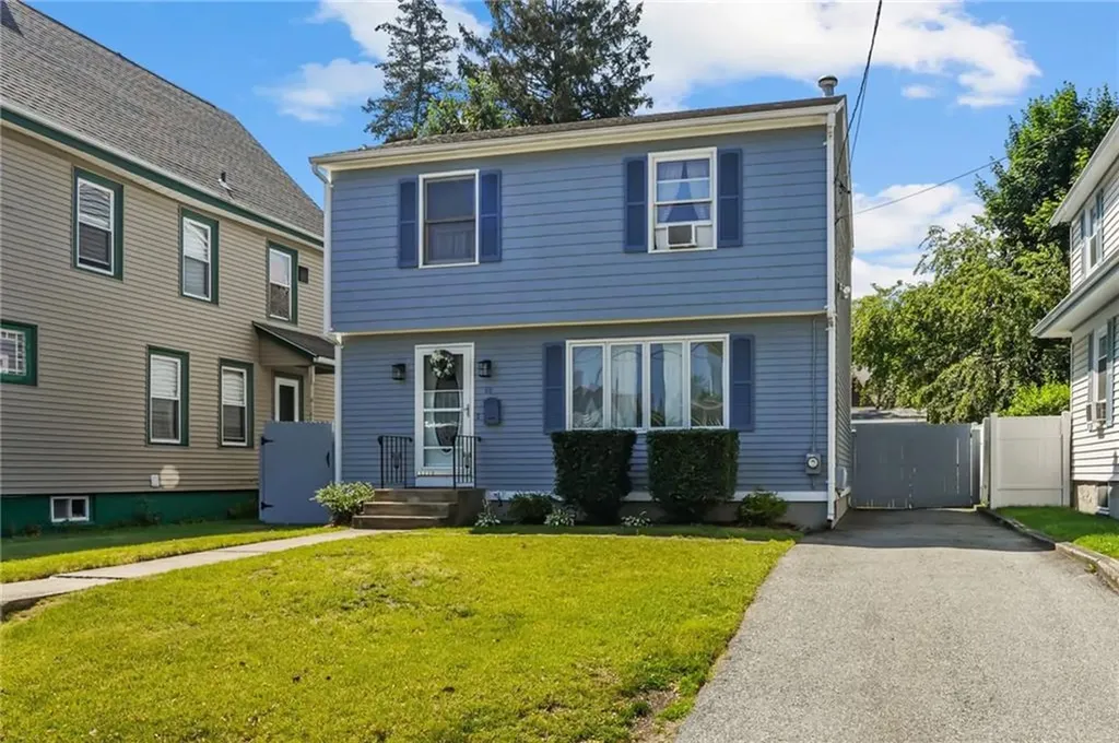 66 Chestnut Avenue Cranston RI 02910