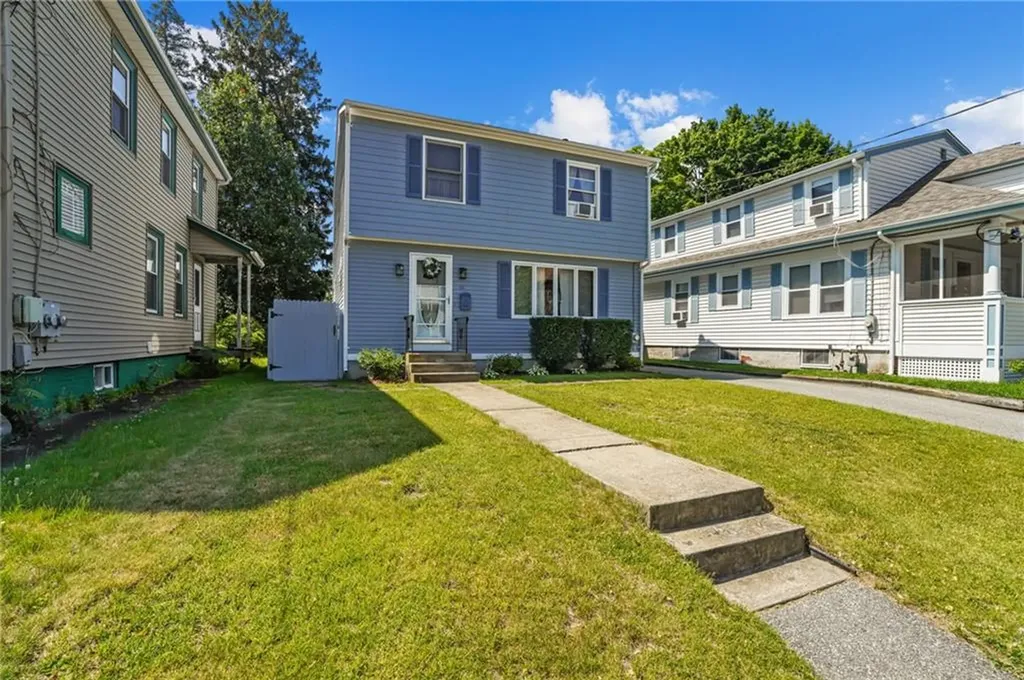 66 Chestnut Avenue Cranston RI 02910