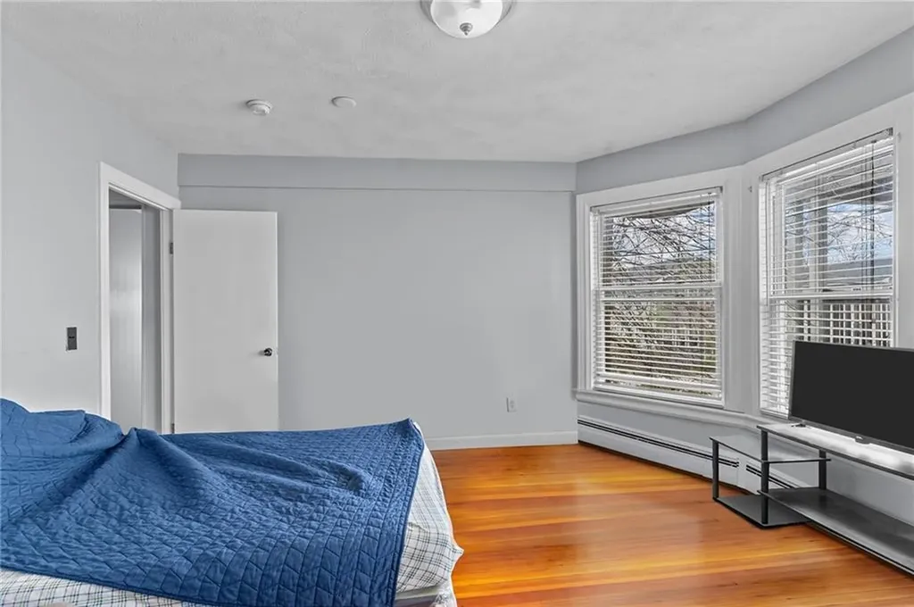 687 689 Charles Street Providence RI 02904