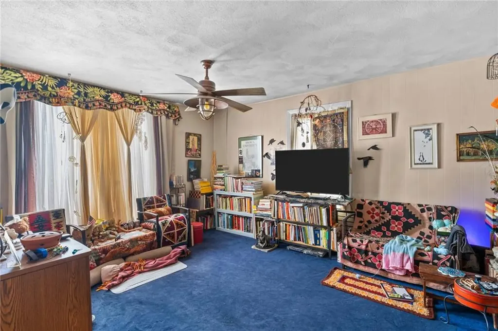 687 689 Charles Street Providence RI 02904