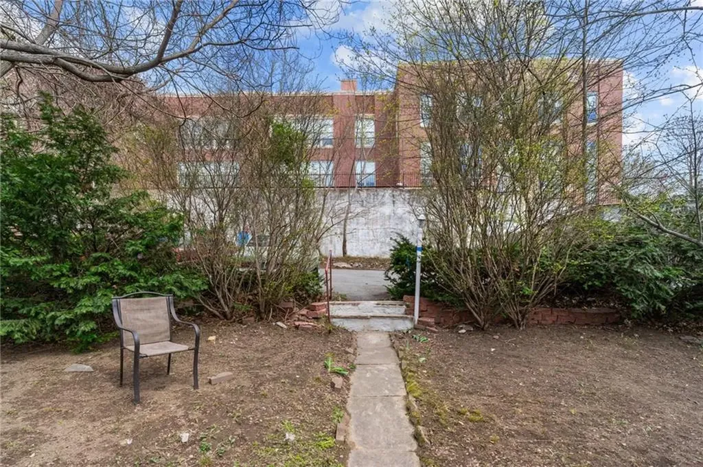 687 689 Charles Street Providence RI 02904
