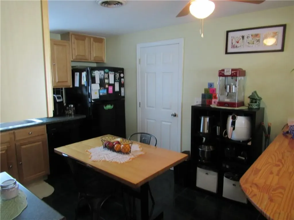 184 186 Gladstone Street Cranston RI 02920