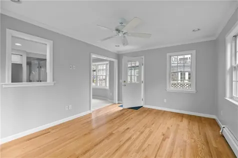 17 Bayside Avenue Newport RI 02840