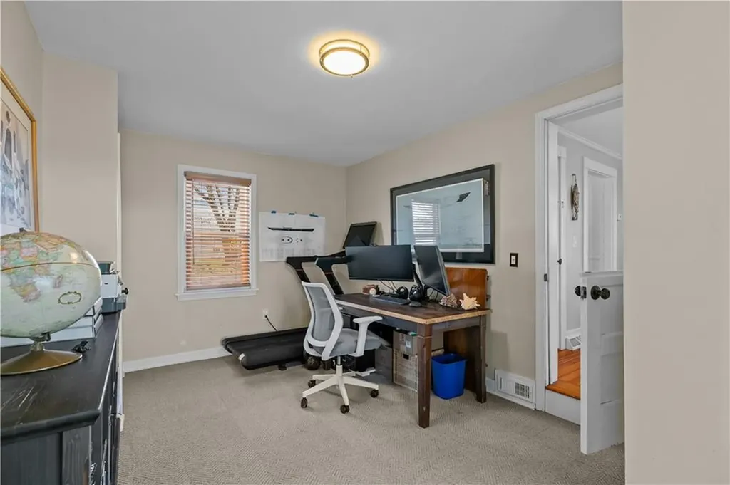 52 Ladeira Avenue Portsmouth RI 02871