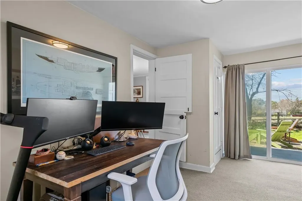 52 Ladeira Avenue Portsmouth RI 02871