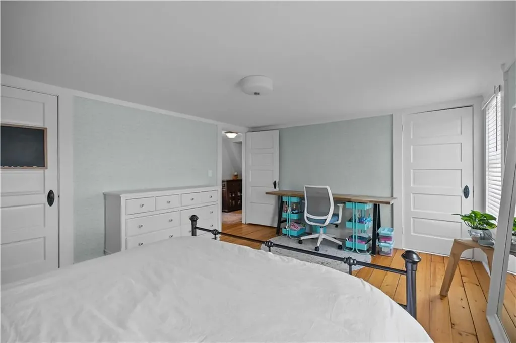 52 Ladeira Avenue Portsmouth RI 02871