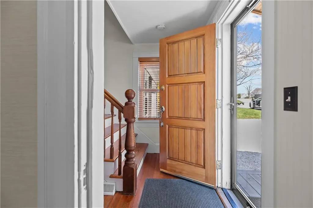 52 Ladeira Avenue Portsmouth RI 02871