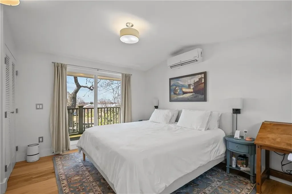 52 Ladeira Avenue Portsmouth RI 02871
