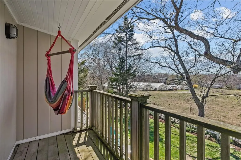 52 Ladeira Avenue Portsmouth RI 02871