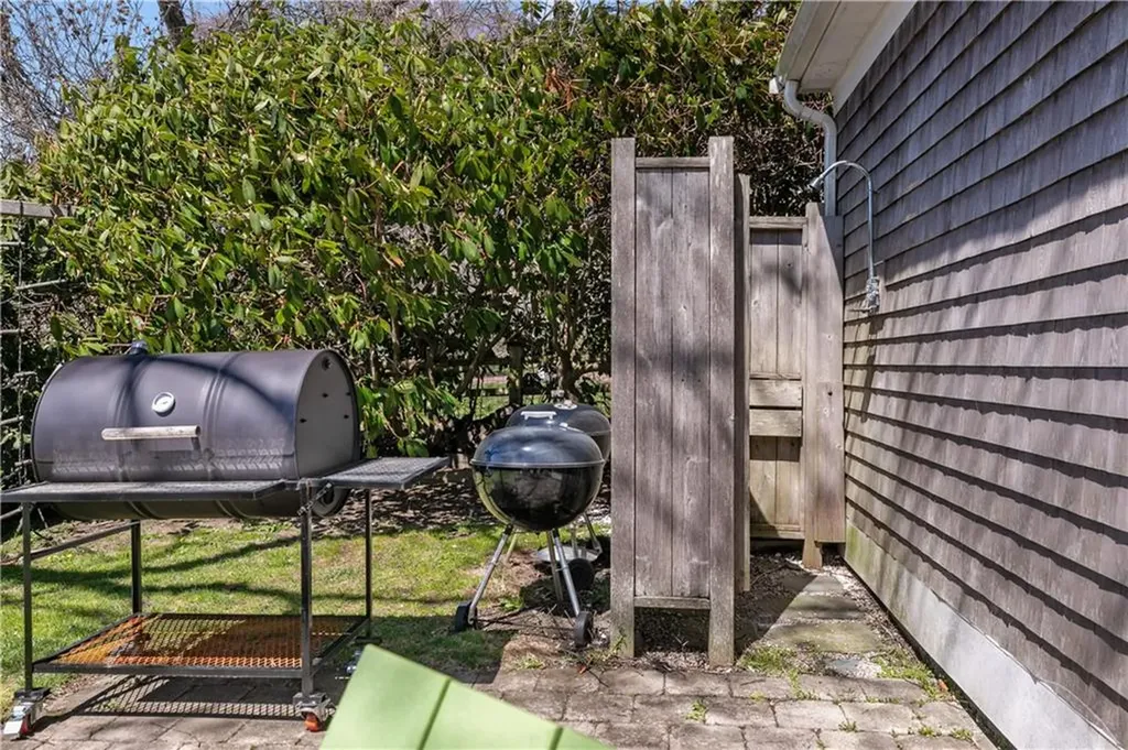 52 Ladeira Avenue Portsmouth RI 02871