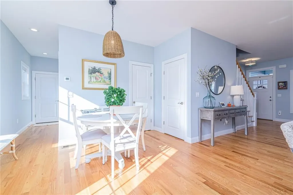 16 Weston Avenue North Kingstown RI 02852