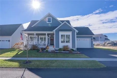 16 Weston Avenue North Kingstown RI 02852