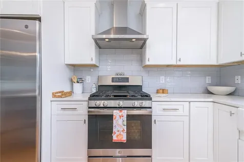 16 Weston Avenue North Kingstown RI 02852