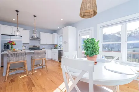 16 Weston Avenue North Kingstown RI 02852