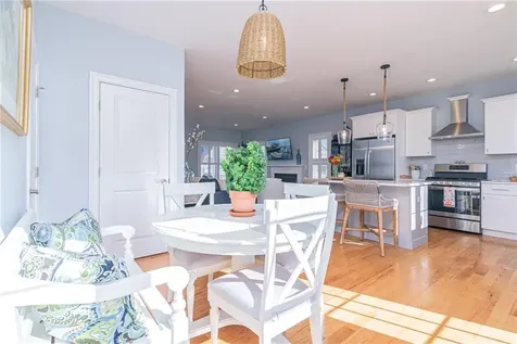 16 Weston Avenue North Kingstown RI 02852