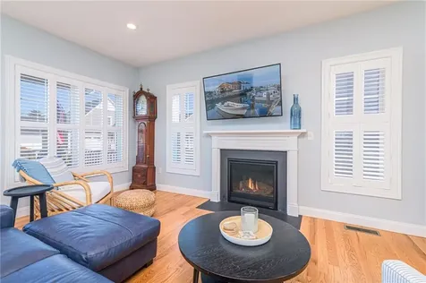 16 Weston Avenue North Kingstown RI 02852