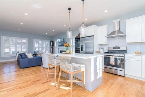 16 Weston Avenue North Kingstown RI 02852