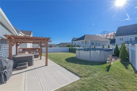 16 Weston Avenue North Kingstown RI 02852