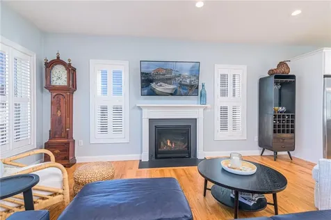 16 Weston Avenue North Kingstown RI 02852