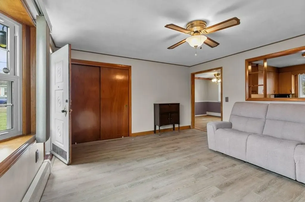 28 Blackrock Road Coventry RI 02816