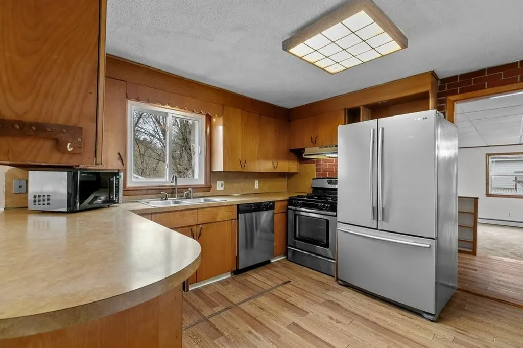 28 Blackrock Road Coventry RI 02816