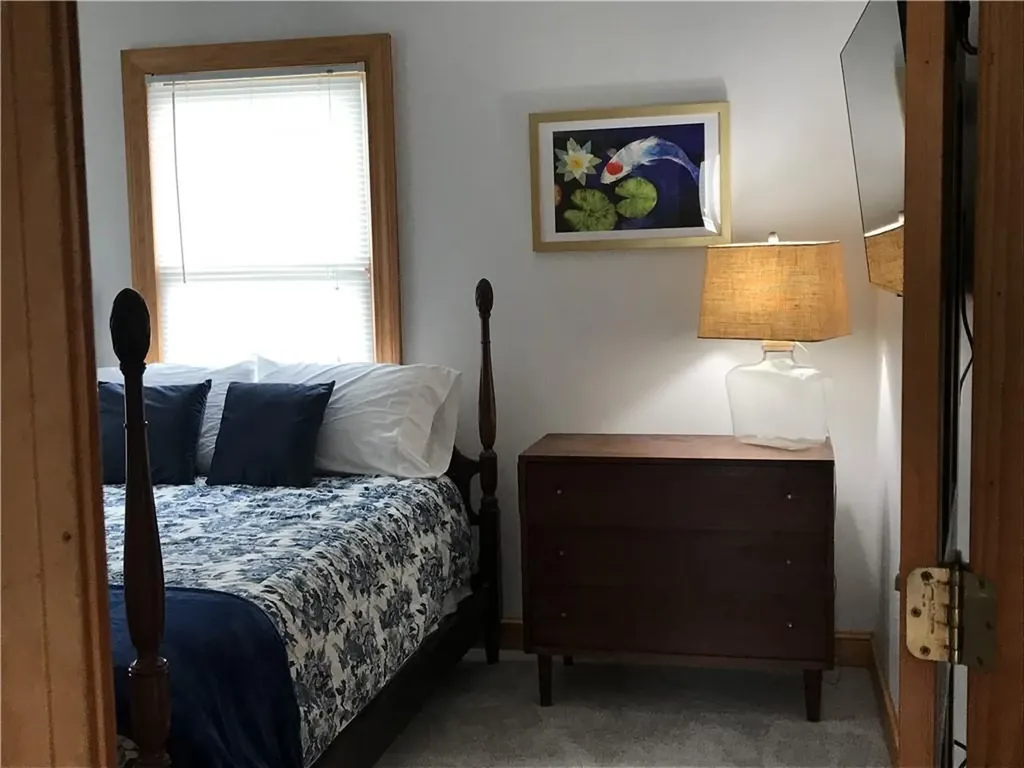 9 Rosita Avenue Bristol RI 02809