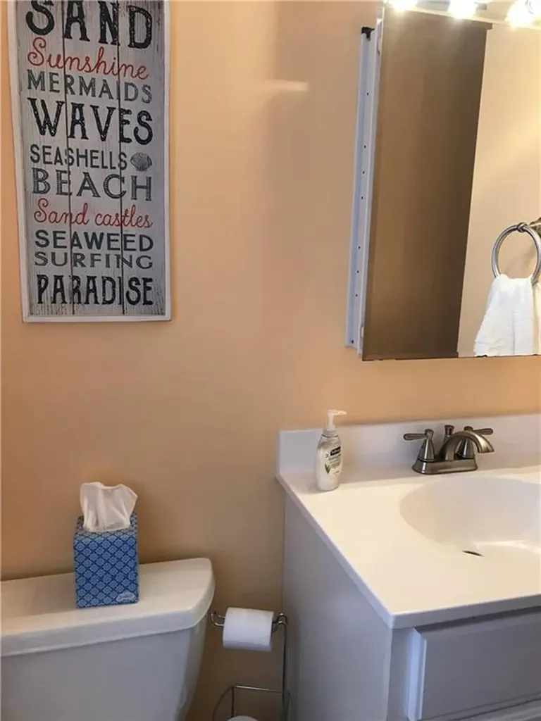 9 Rosita Avenue Bristol RI 02809