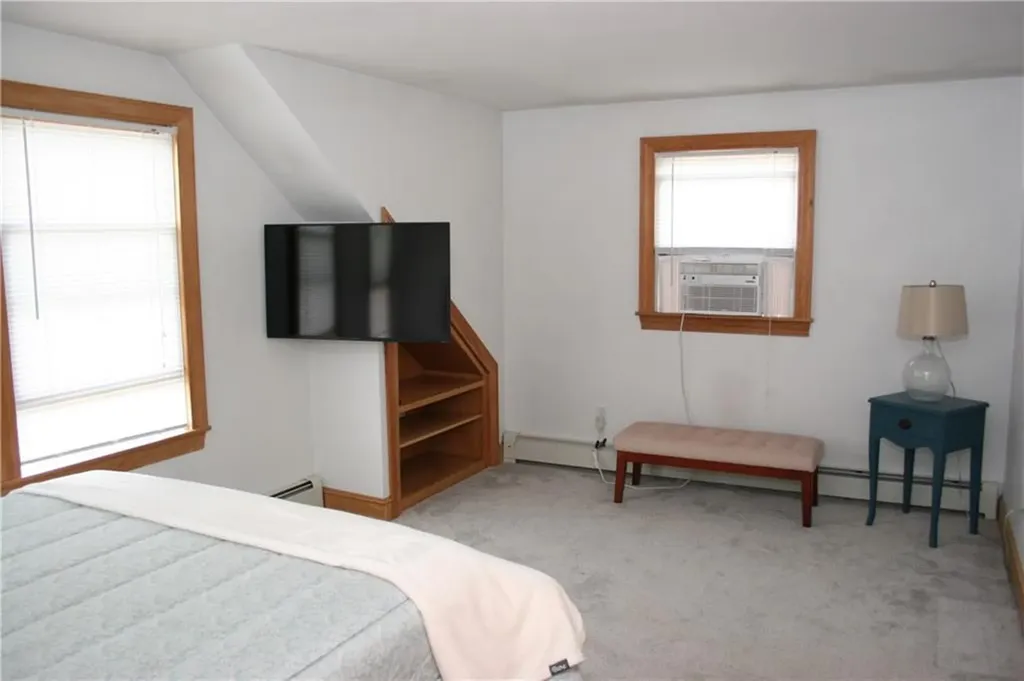 9 Rosita Avenue Bristol RI 02809