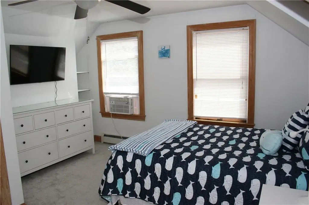 9 Rosita Avenue Bristol RI 02809