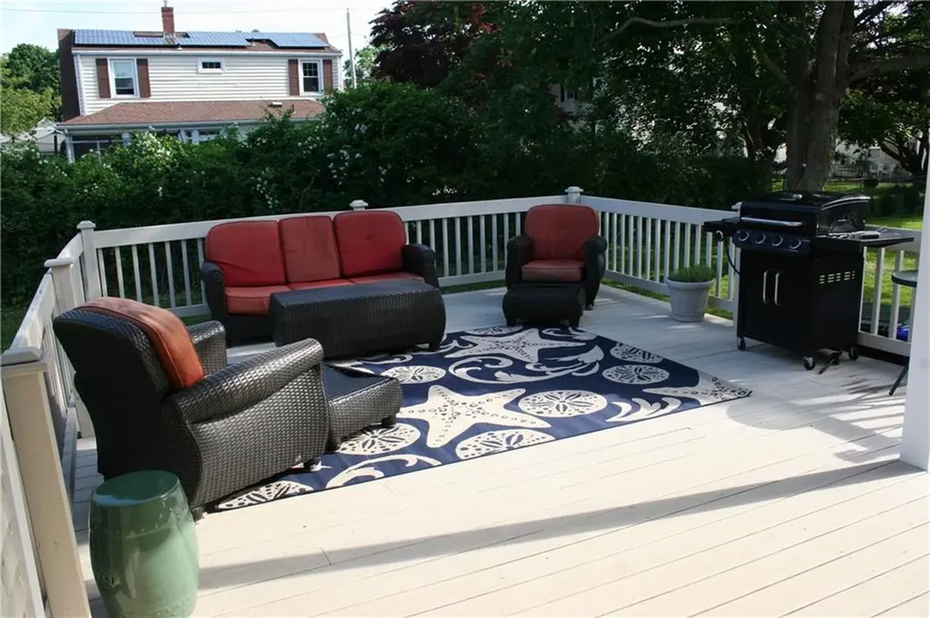 9 Rosita Avenue Bristol RI 02809