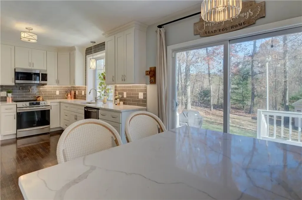 36 Anne C Holst Court Warwick RI 02886