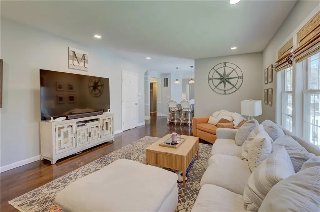 36 Anne C Holst Court Warwick RI 02886