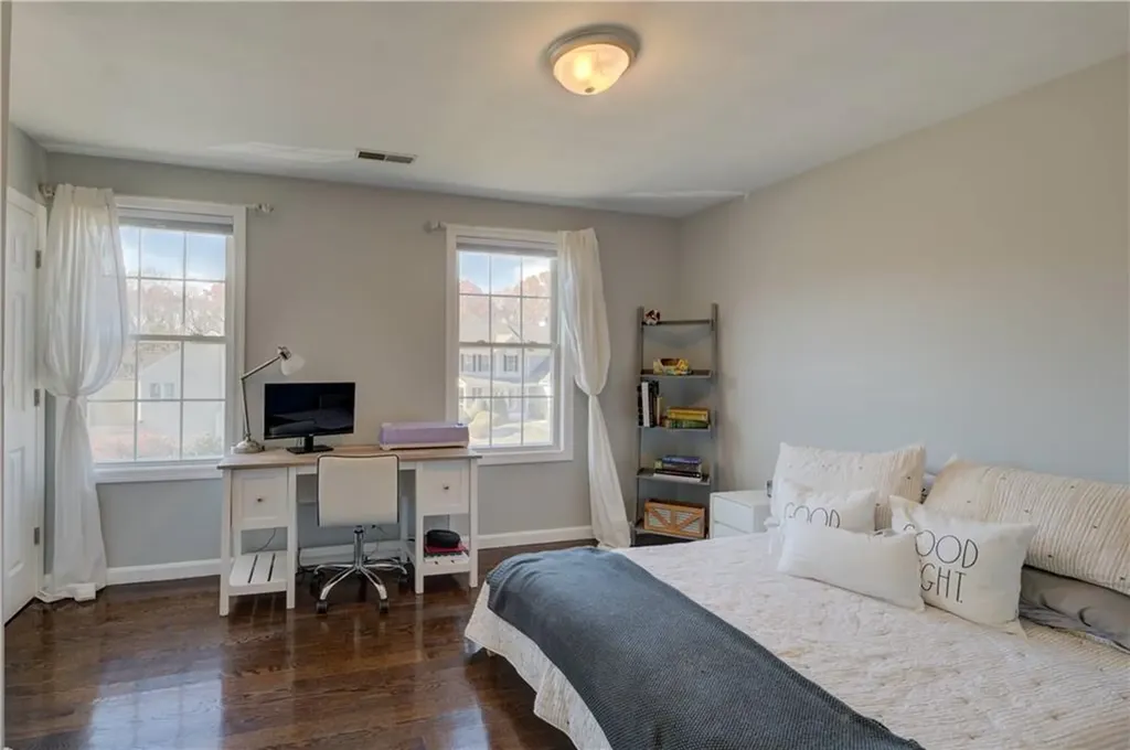 36 Anne C Holst Court Warwick RI 02886