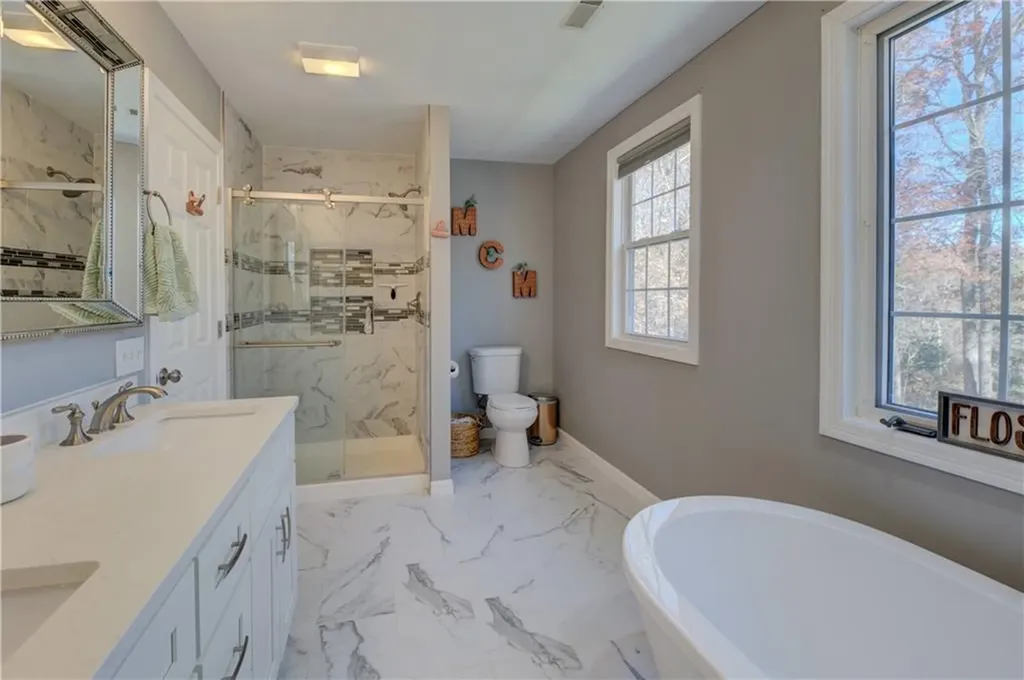 36 Anne C Holst Court Warwick RI 02886