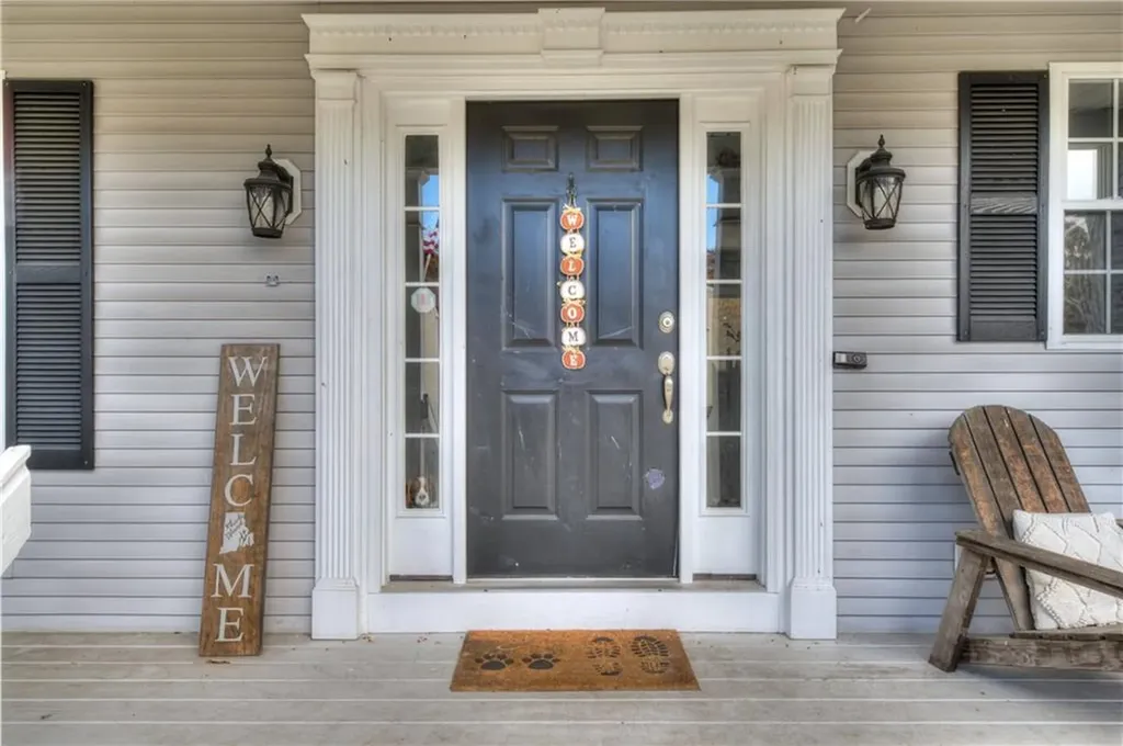 36 Anne C Holst Court Warwick RI 02886