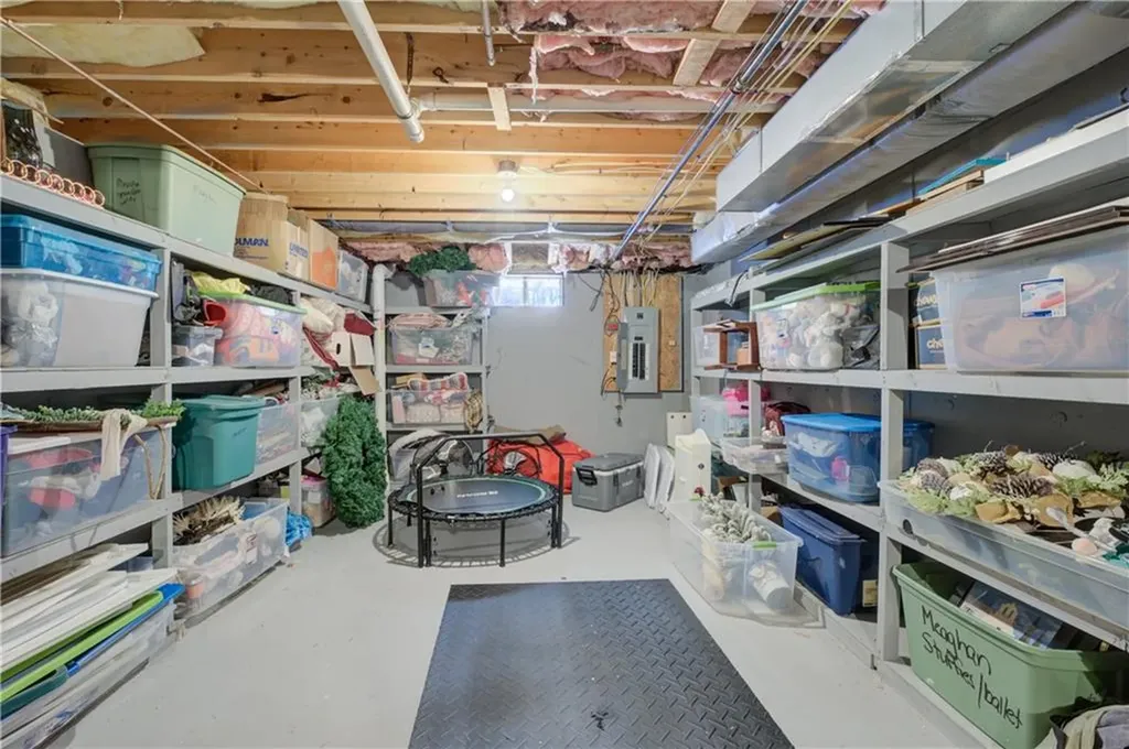 36 Anne C Holst Court Warwick RI 02886