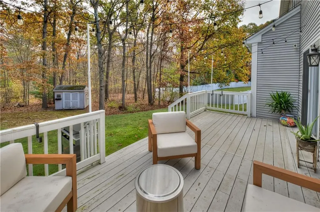 36 Anne C Holst Court Warwick RI 02886