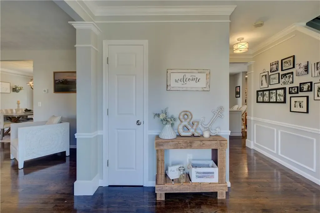 36 Anne C Holst Court Warwick RI 02886