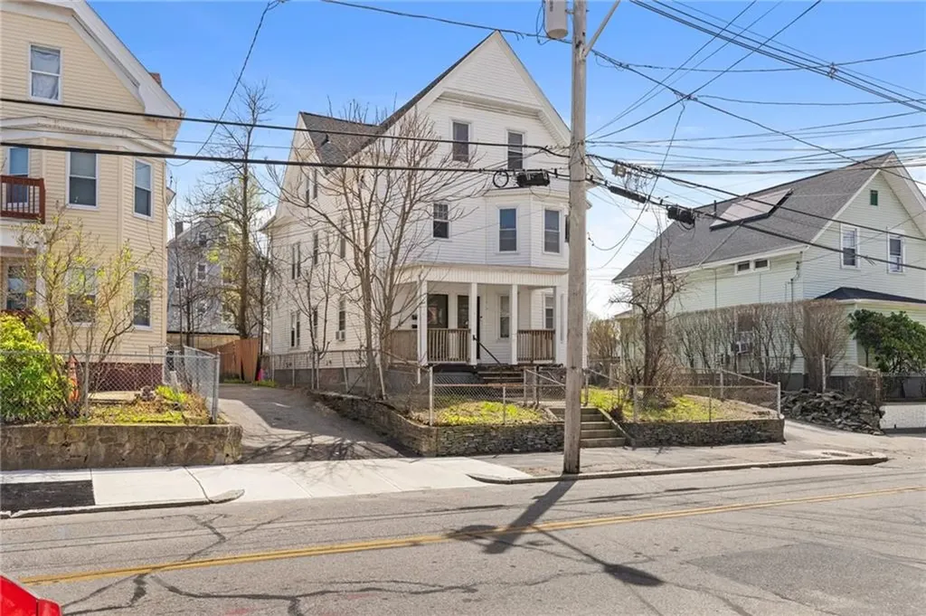 602 Public Street Providence RI 02907